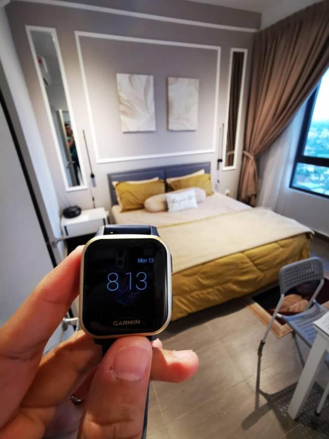 Free Netflix! Zas Suite At Troika Residence, Kb كوتا بْهارو المظهر الخارجي الصورة